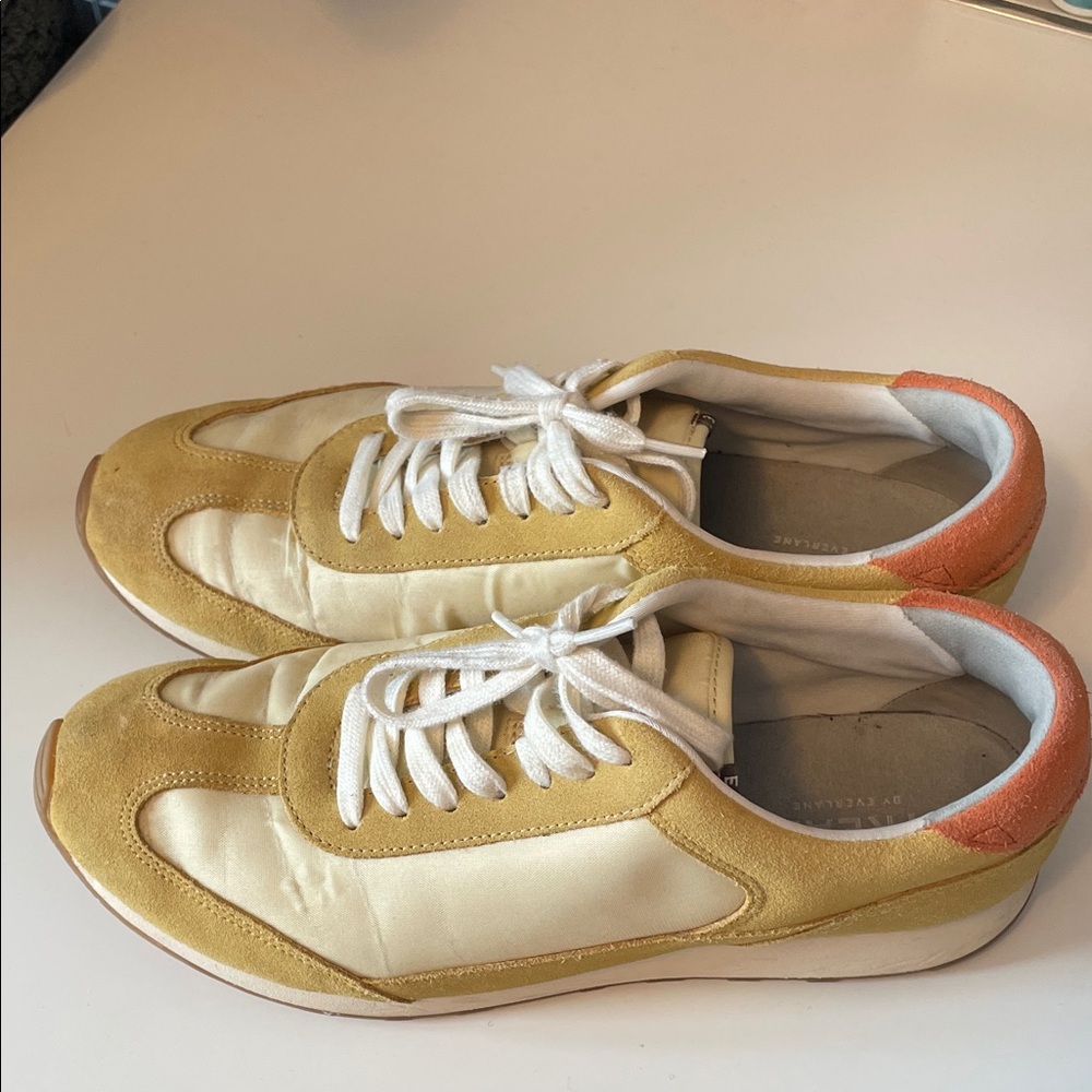 Everlane Cream and Tan Sneakers